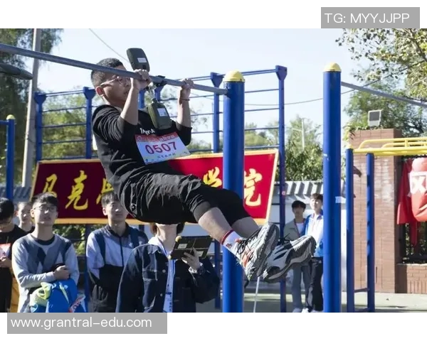 重庆足球队耐力探秘：从训练到比赛的坚持与拼搏之路